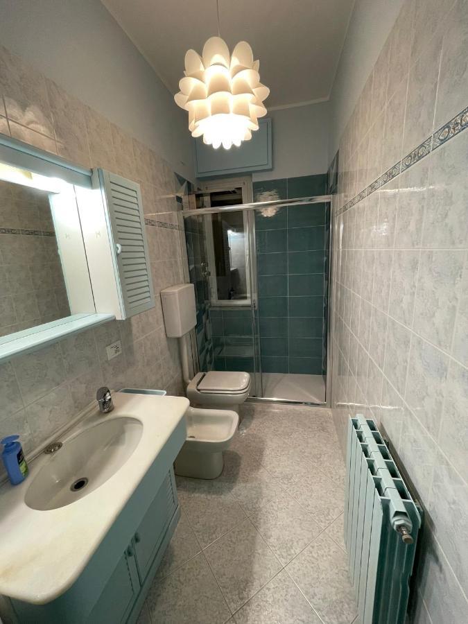 Biker'S Blue Cove Apartment Finale Ligure Bagian luar foto